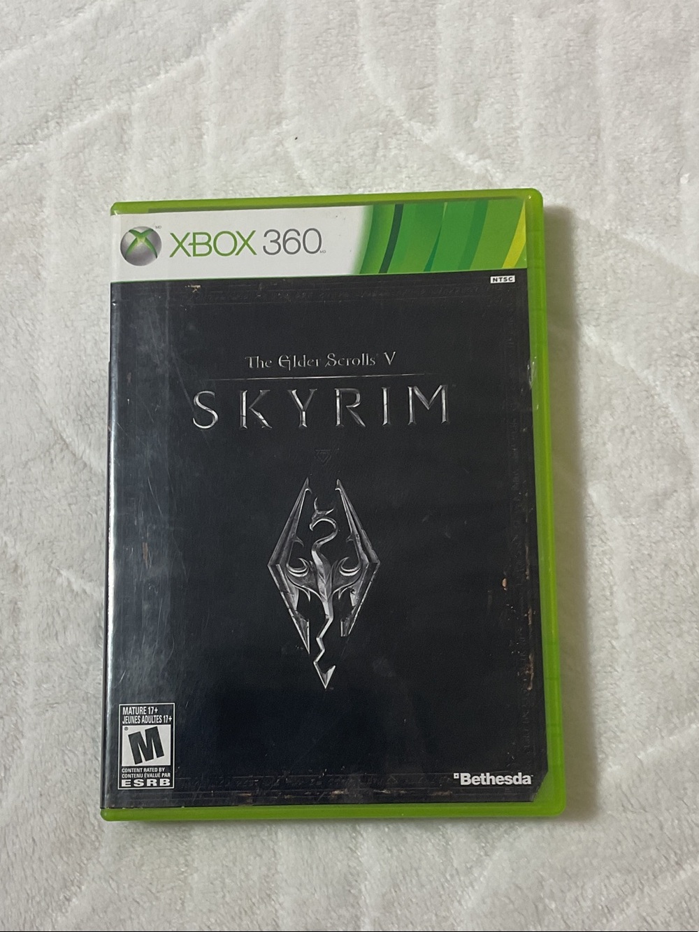 The Elder Scrolls V: Skyrim for Xbox 360 - Black Case